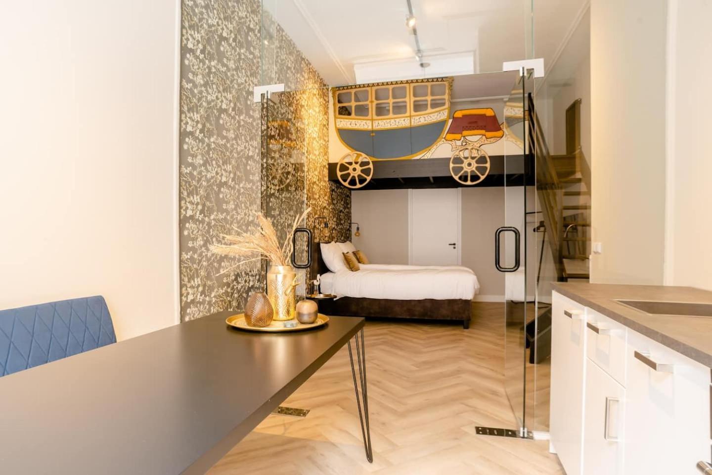 Child Favorite Coach House City Villa Tilburg Bagian luar foto