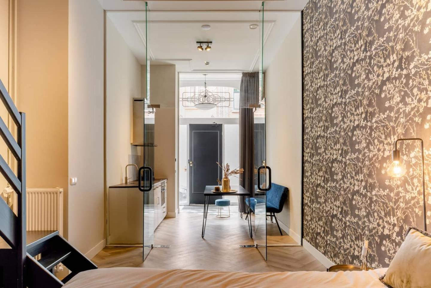 Child Favorite Coach House City Villa Tilburg Bagian luar foto