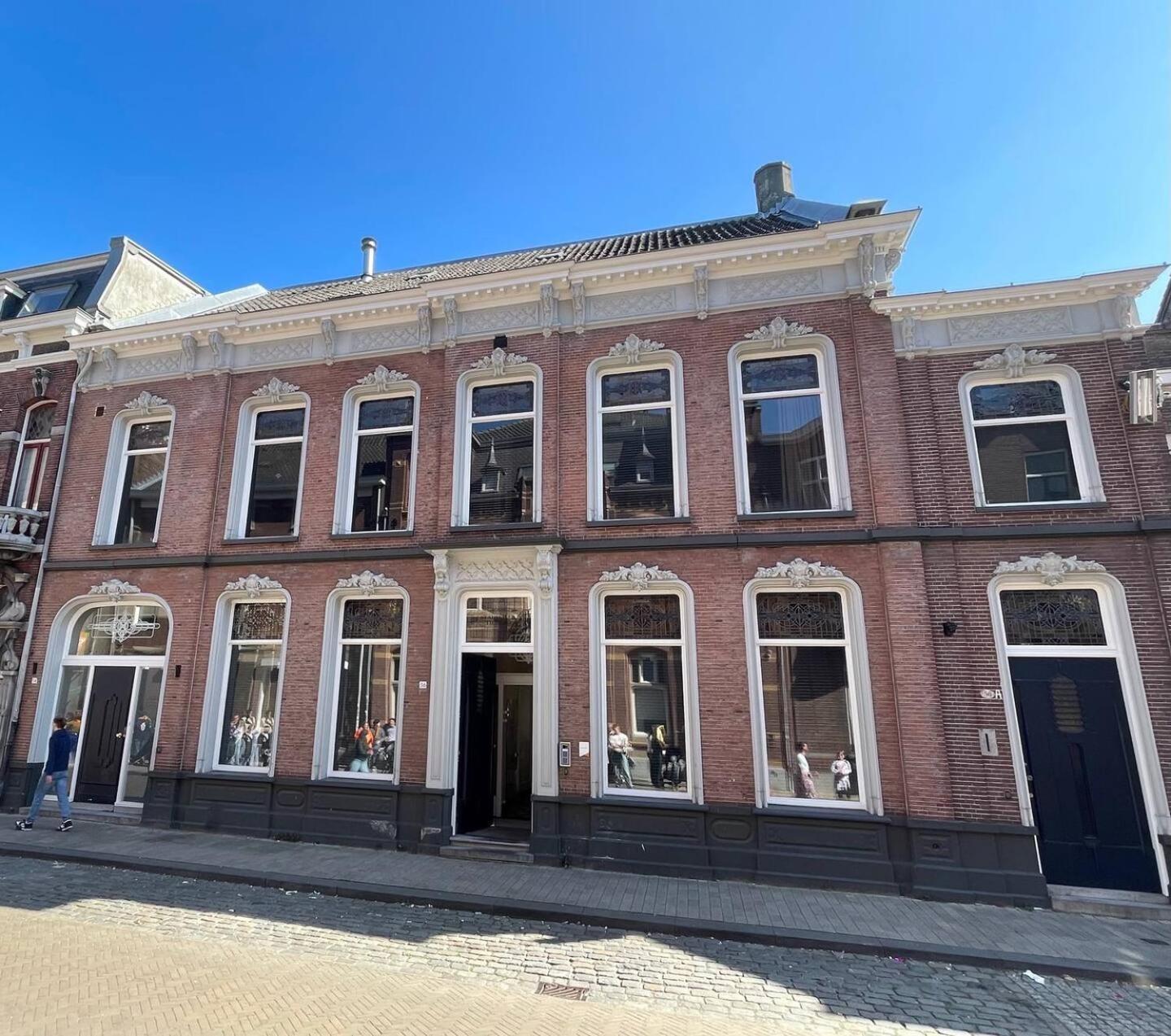 Child Favorite Coach House City Villa Tilburg Bagian luar foto