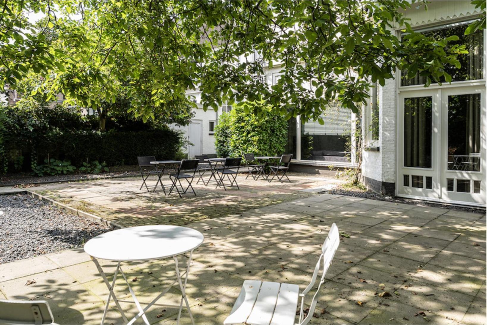 Child Favorite Coach House City Villa Tilburg Bagian luar foto